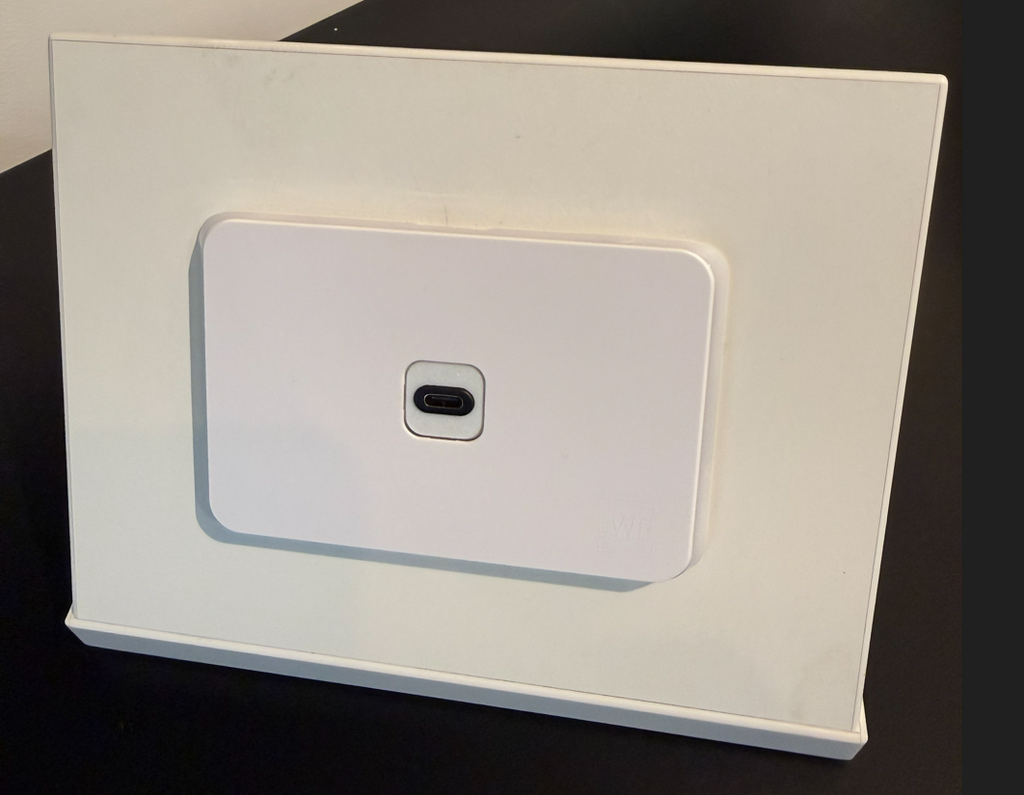 Palinka USBC Wall Plate Kit White - LWRA-USBC-WPMECH-K